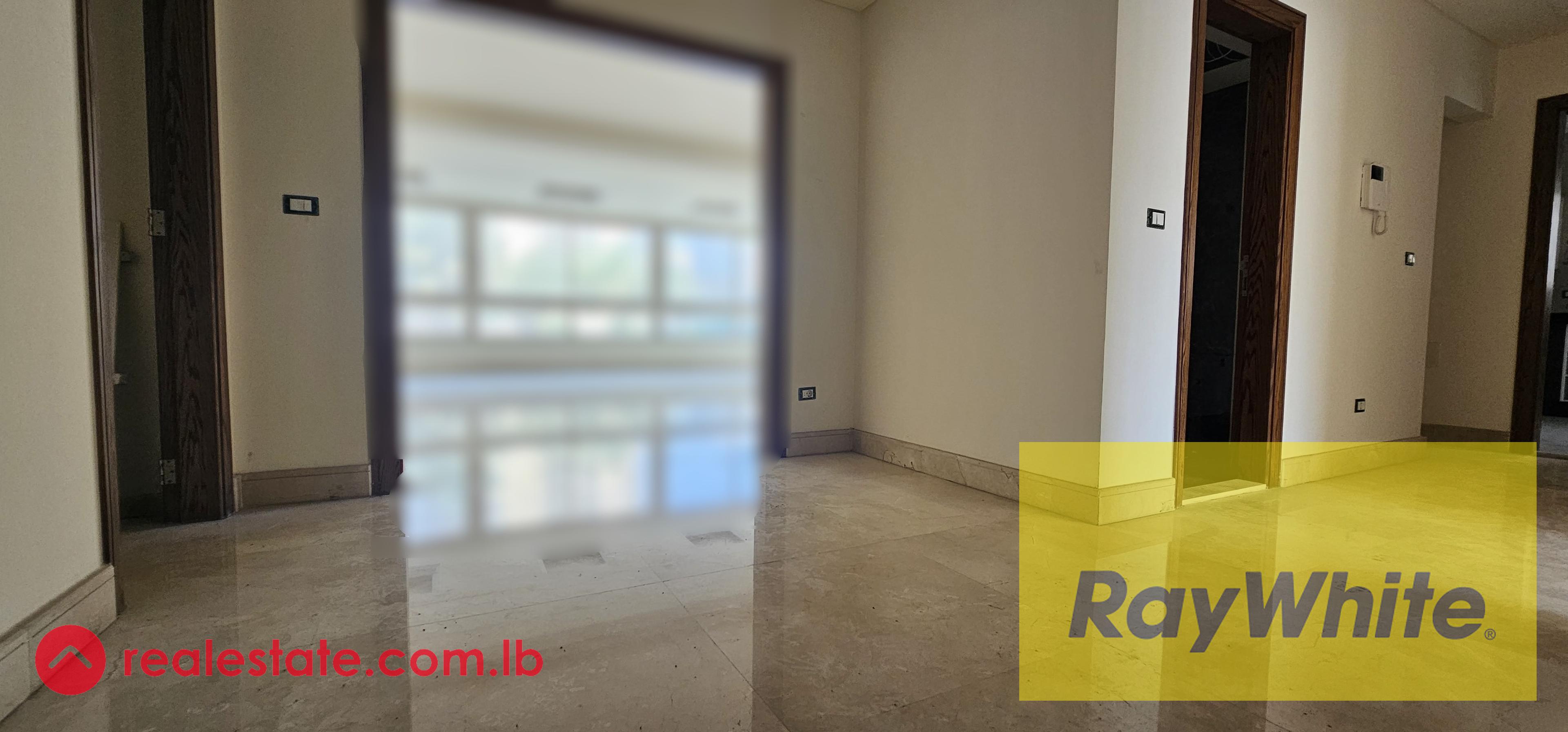Sea View Apartment For Sale in Ramlet El Bayda