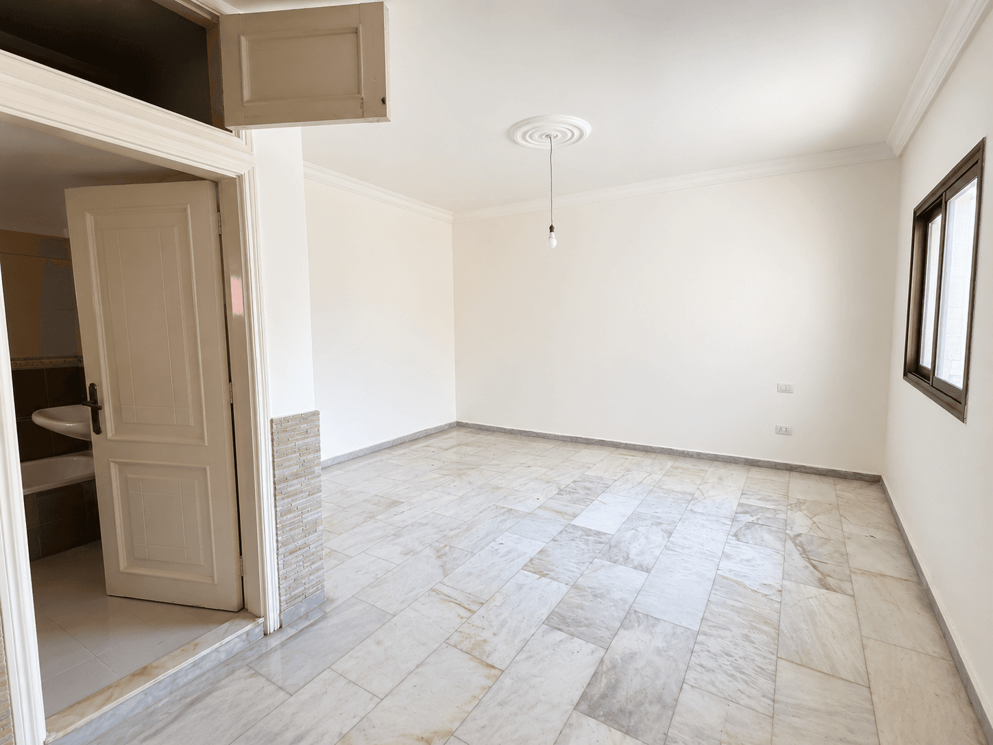 Apartment For Rent In Al Zarif