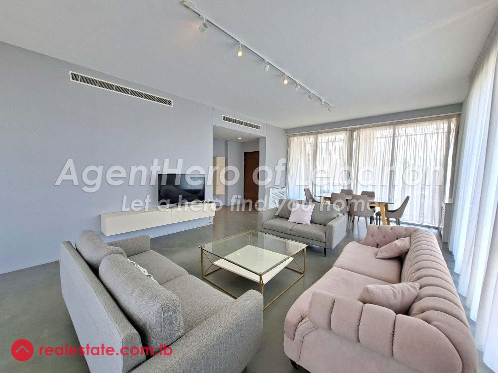 Luminous & Bright | Balcony + Stunning View | Pool & Gym