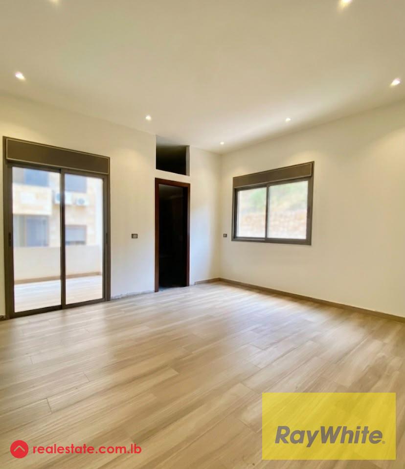 Luxury Apartment with Garden For Sale In Beit El Chaar