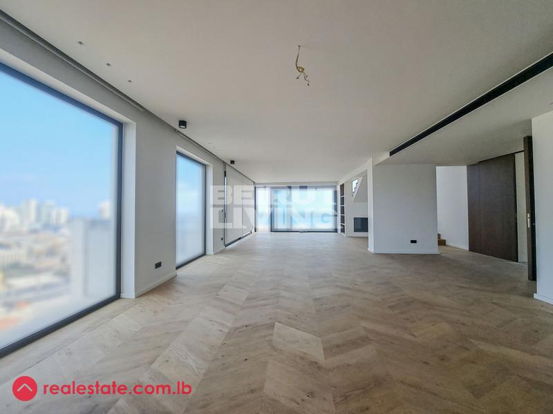 Luxurious Penthouse | Private Pool | Great Location