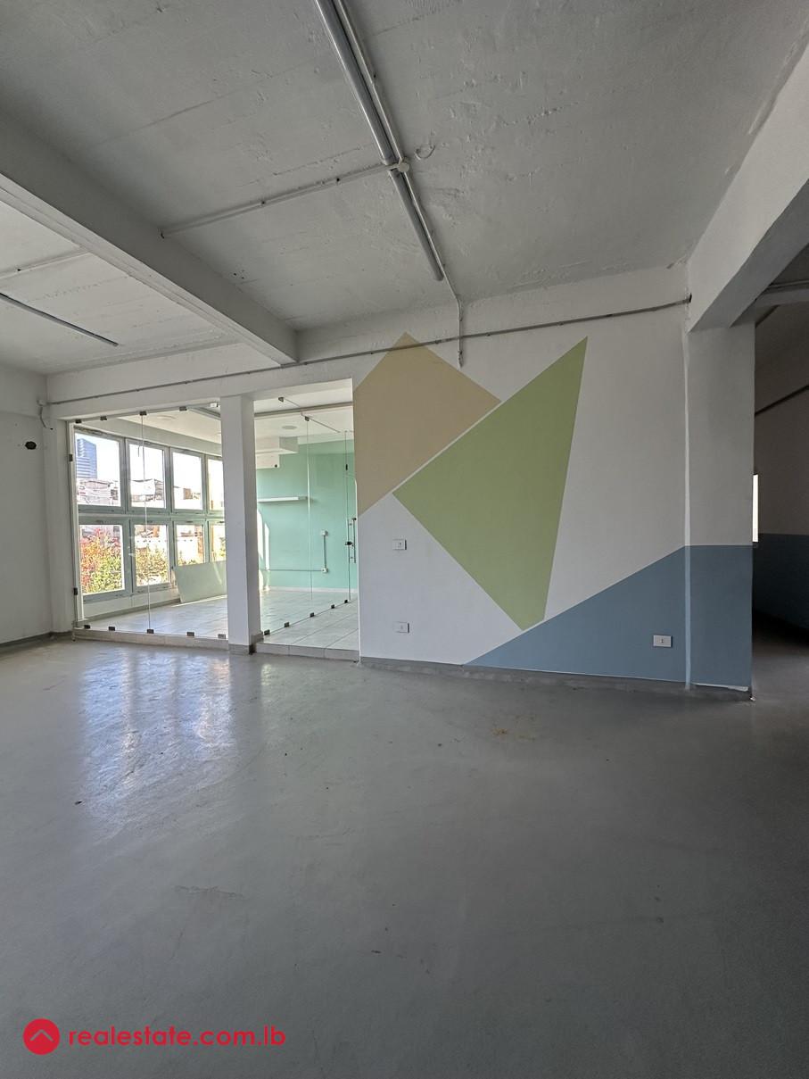 Office (Industrial) for Rent in Sin El Fil (Jisr El Wati)