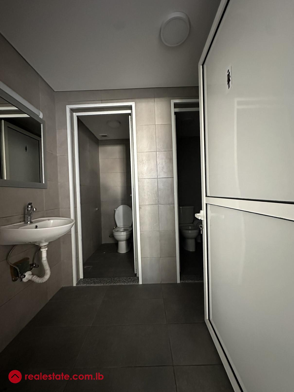 Office (Industrial) for Rent in Sin El Fil (Jisr El Wati)