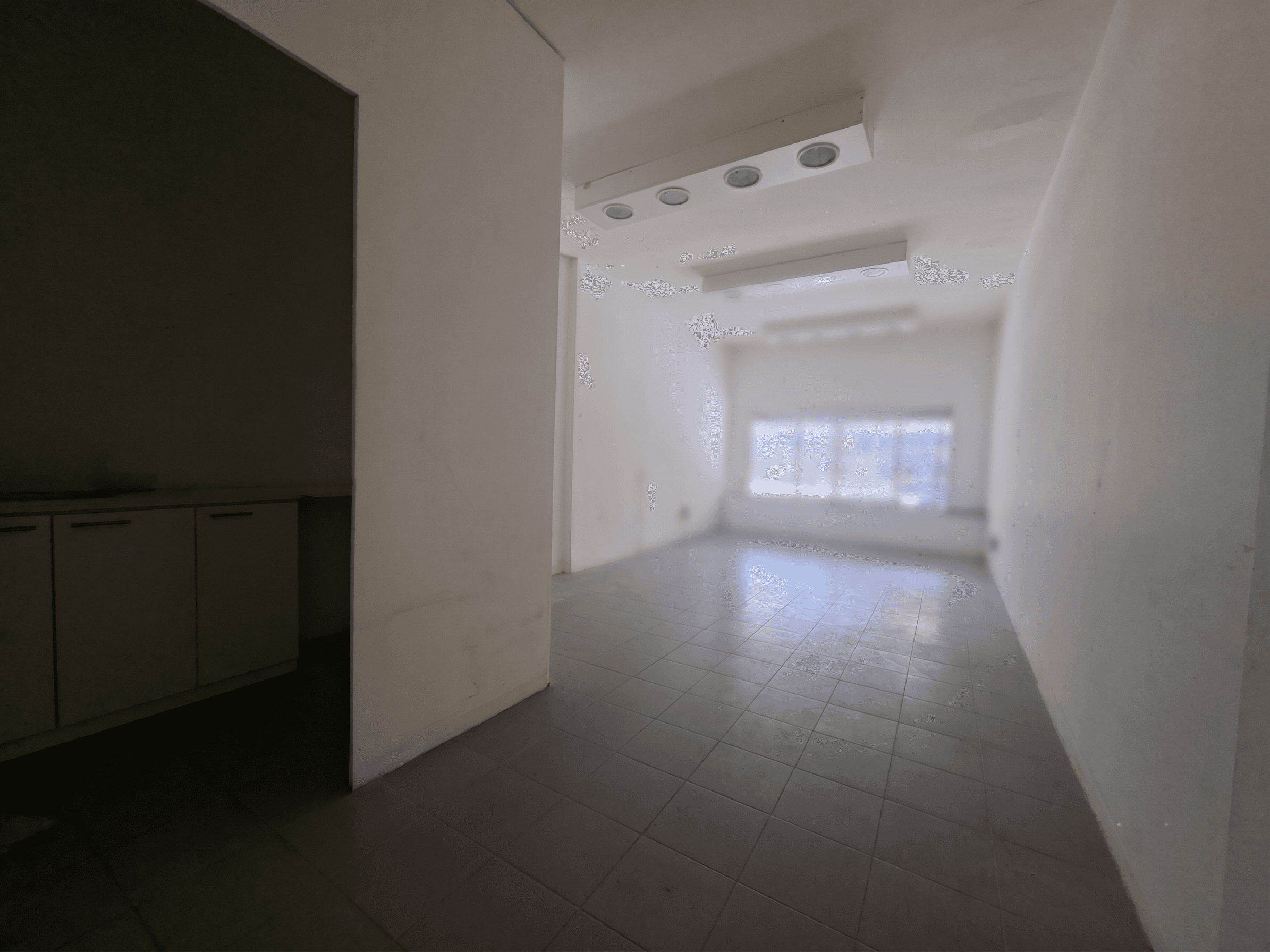 Shop for Rent In Zalka