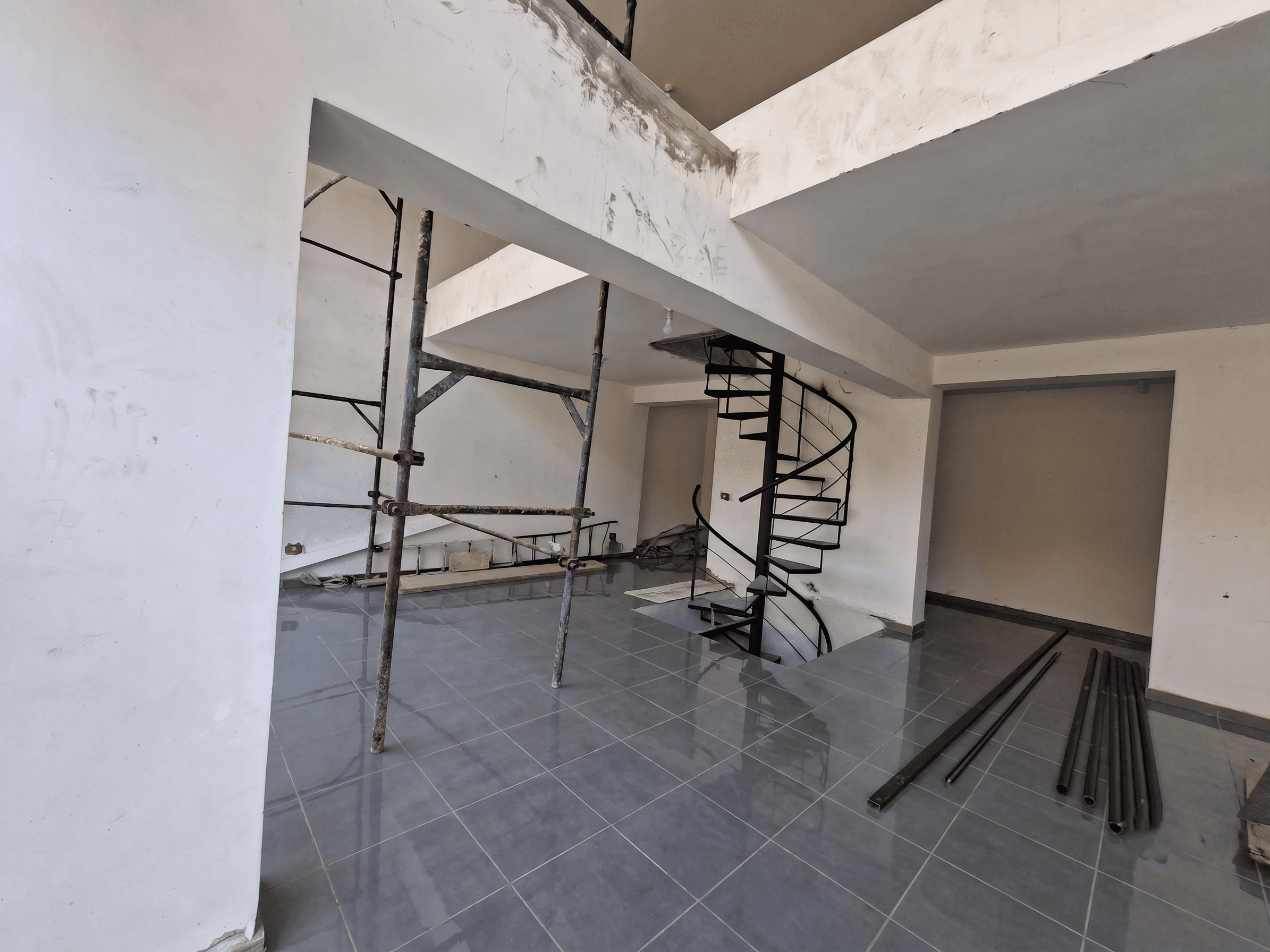 Triplex Shop for Rent – Zalka