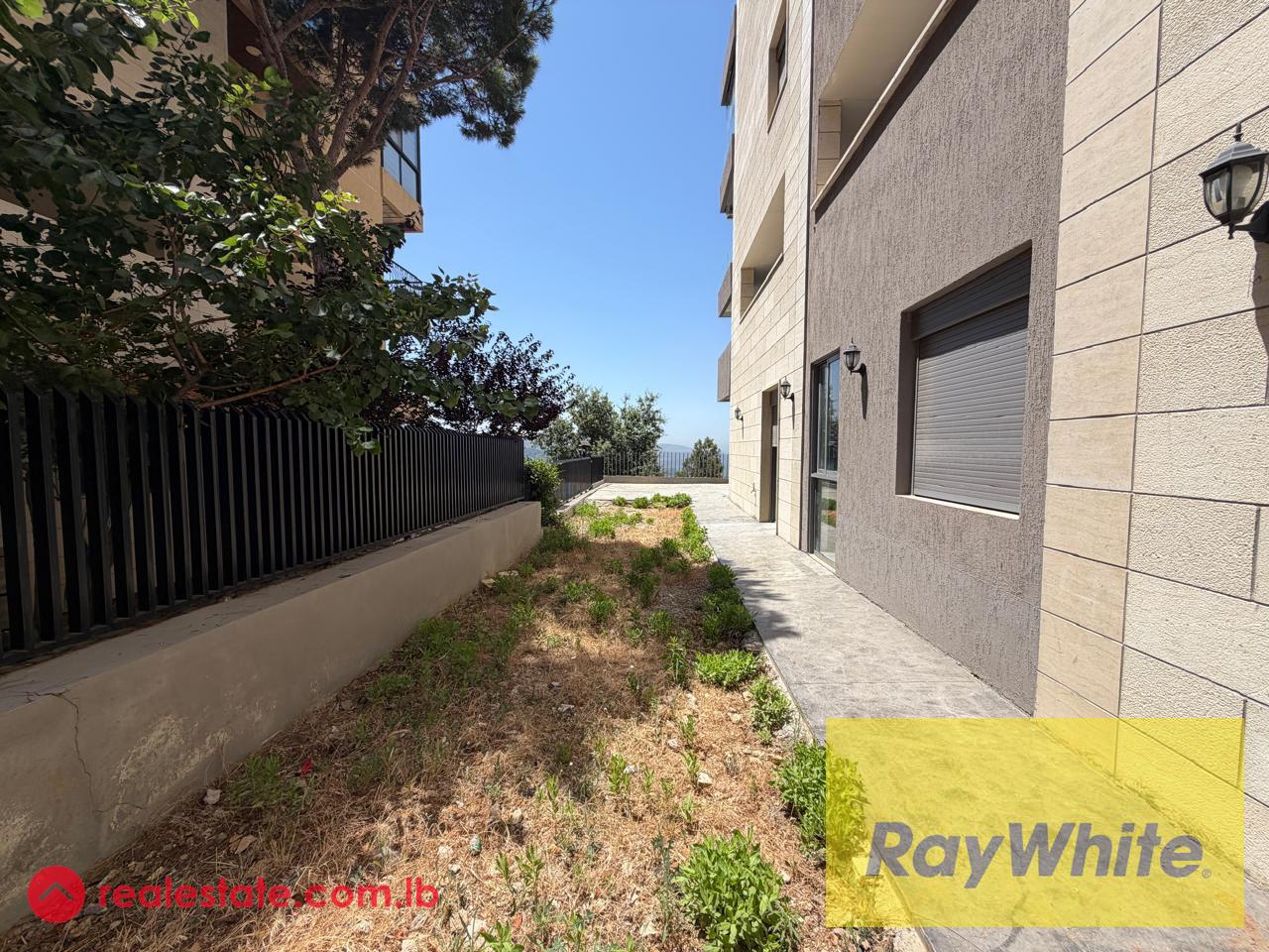 Apartment with Terrace for Rent – El Douar