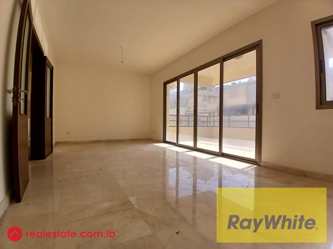 Apartment For Sale In Sakiet Al Janzeer