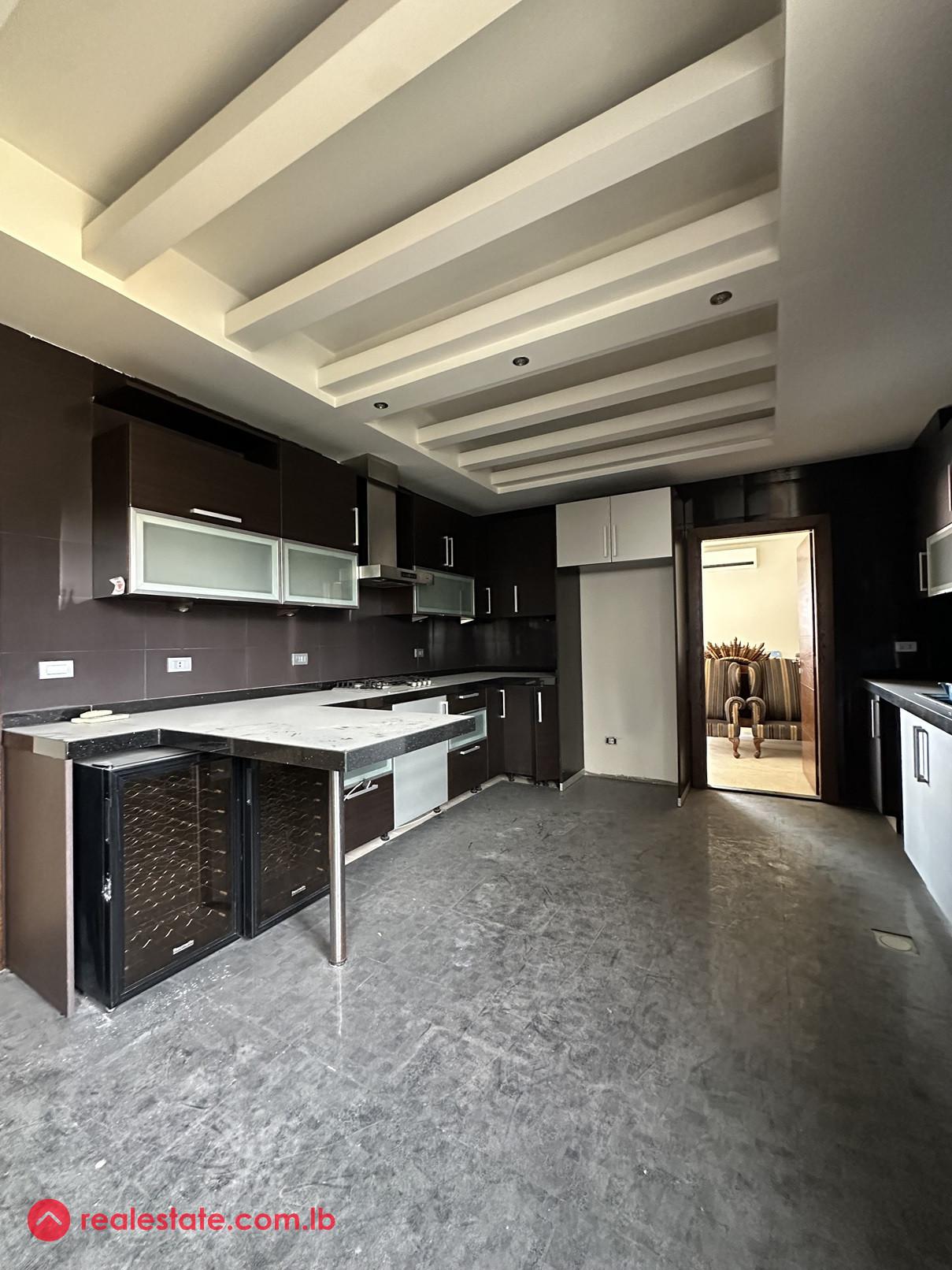 Apartment for Sale in Mtayleb