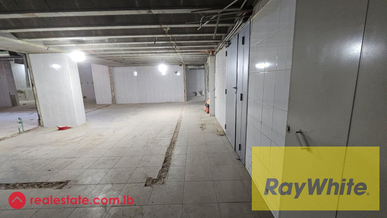 Warehouse for Rent in Mkalles