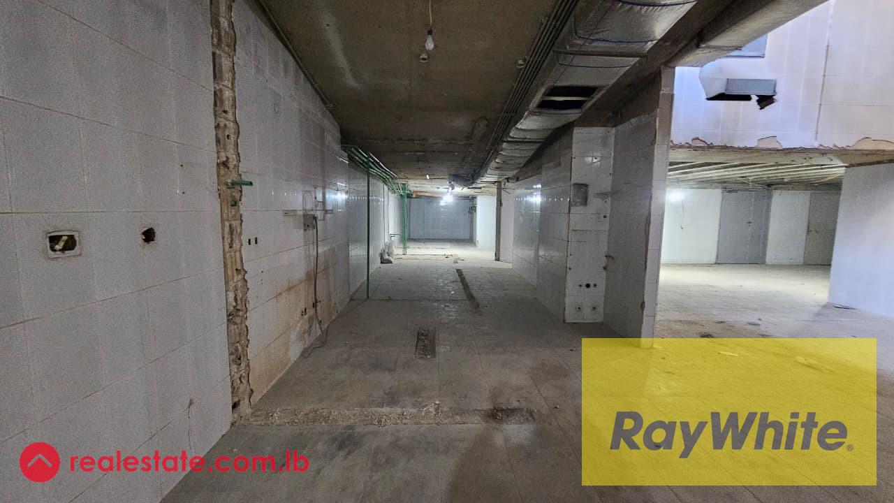 Warehouse for Rent in Mkalles