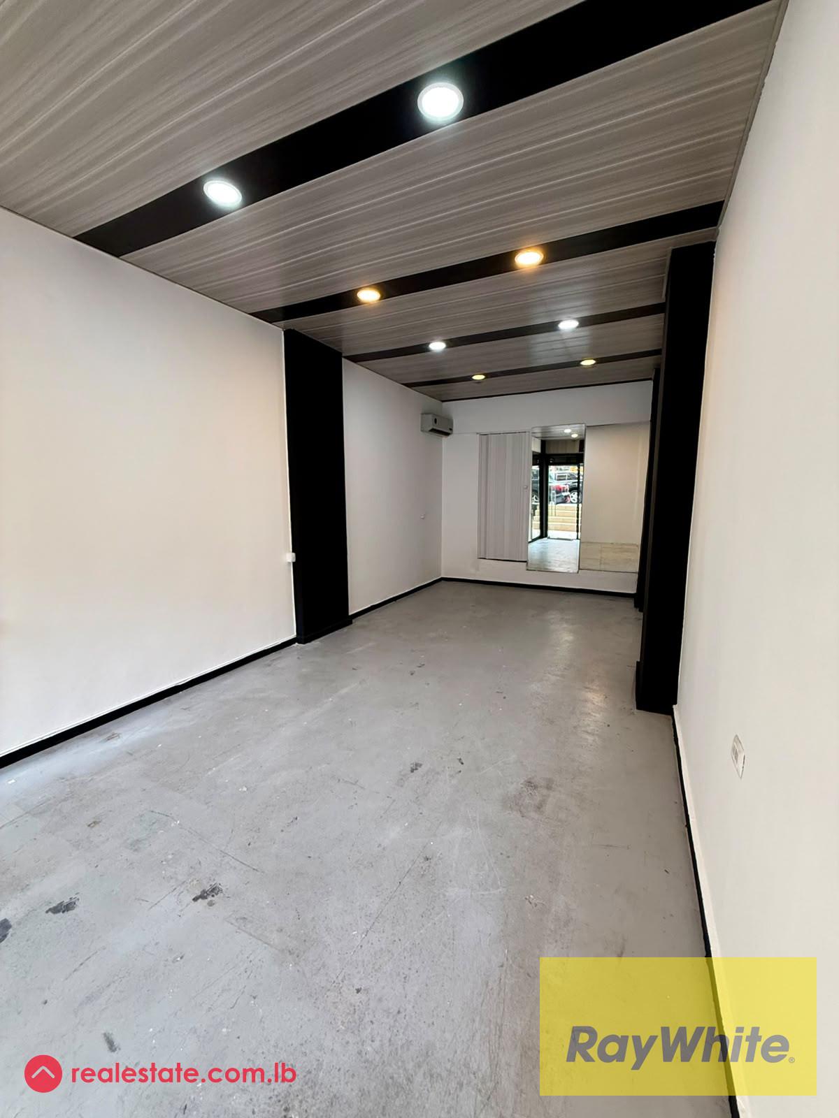 Shop for Rent – Achrafieh, Fassouh