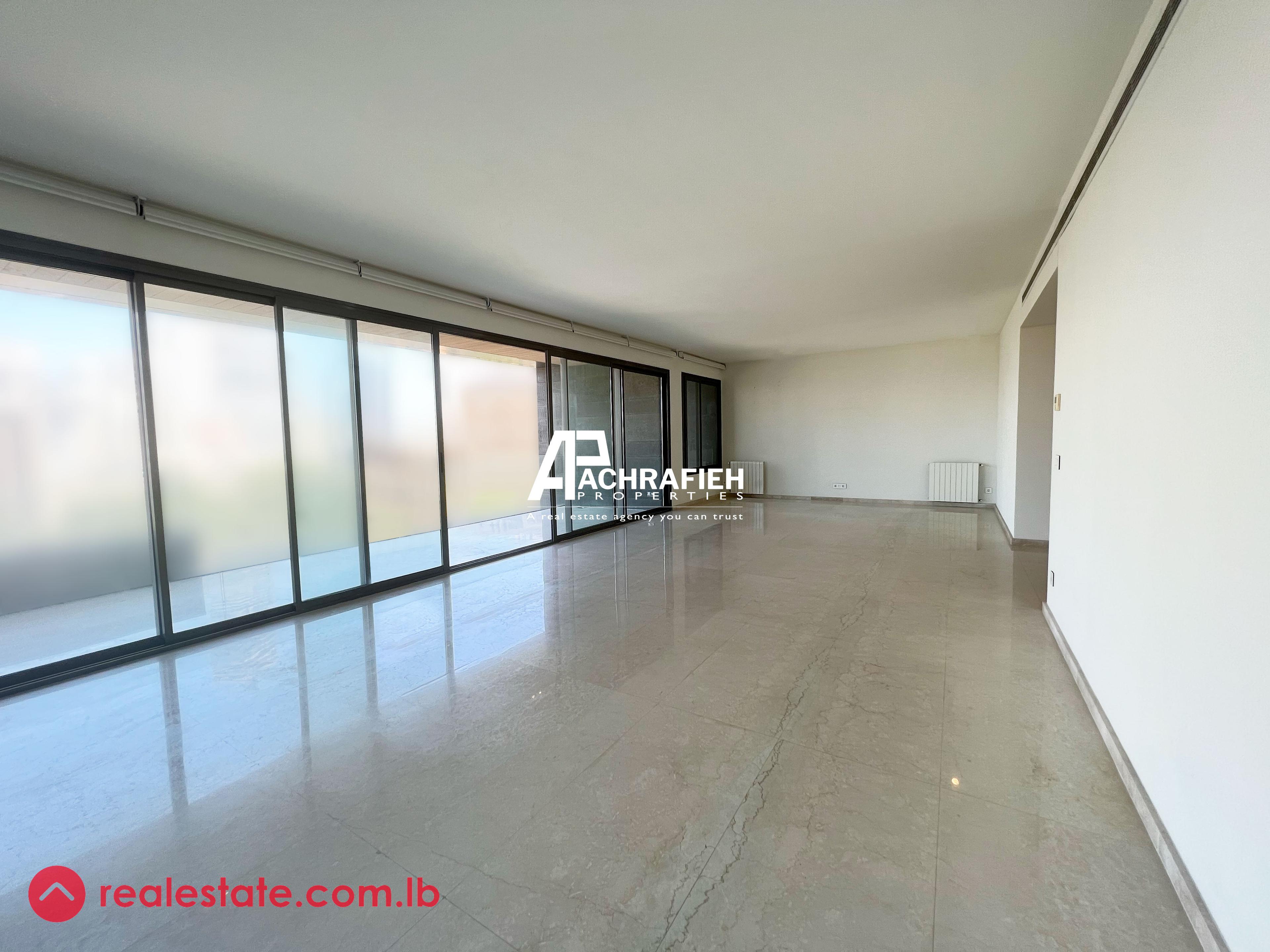 260 Sqm | Apartment for Rent In Achrafieh