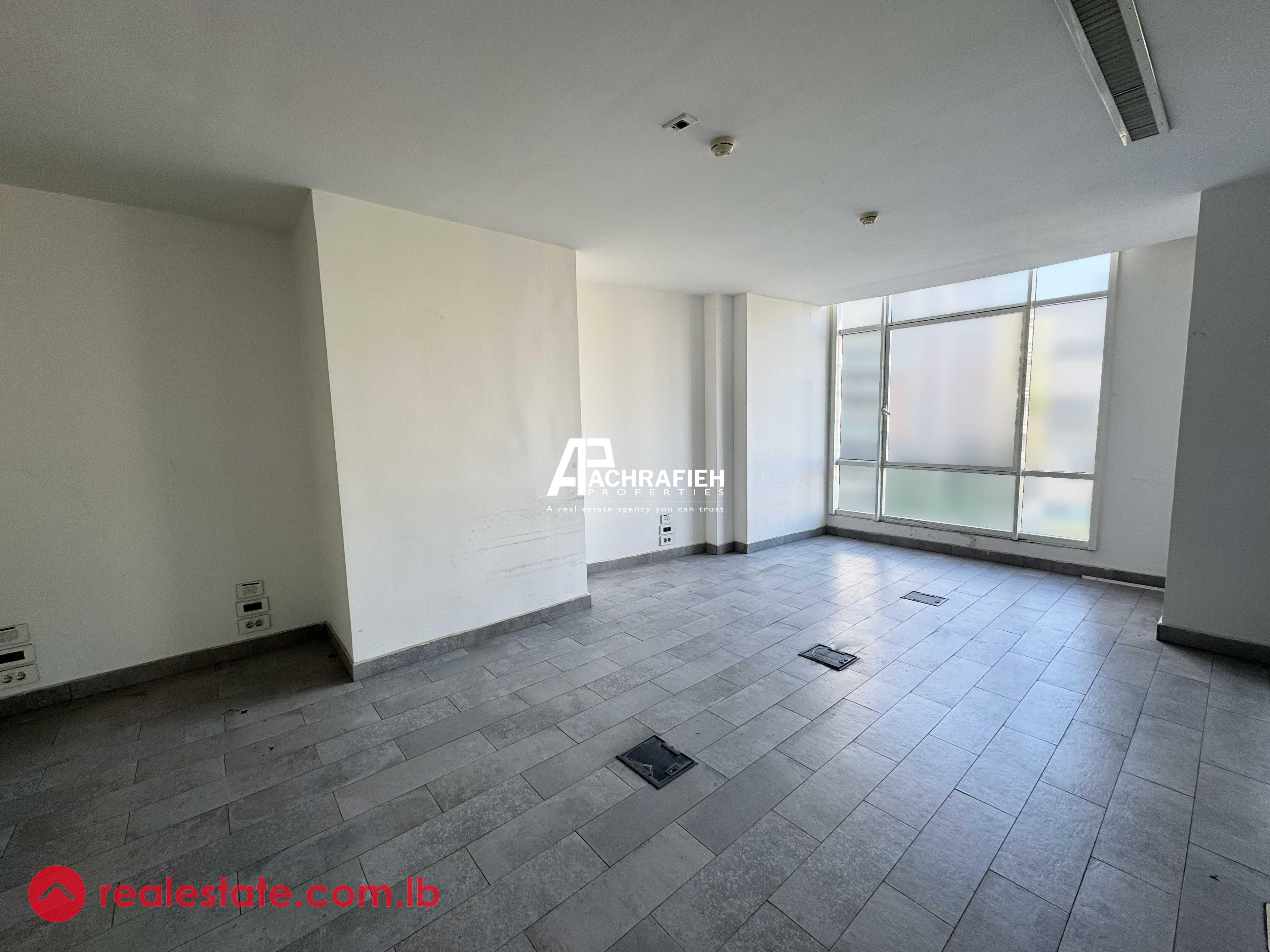 570 Sqm | Office For Rent in Downtown