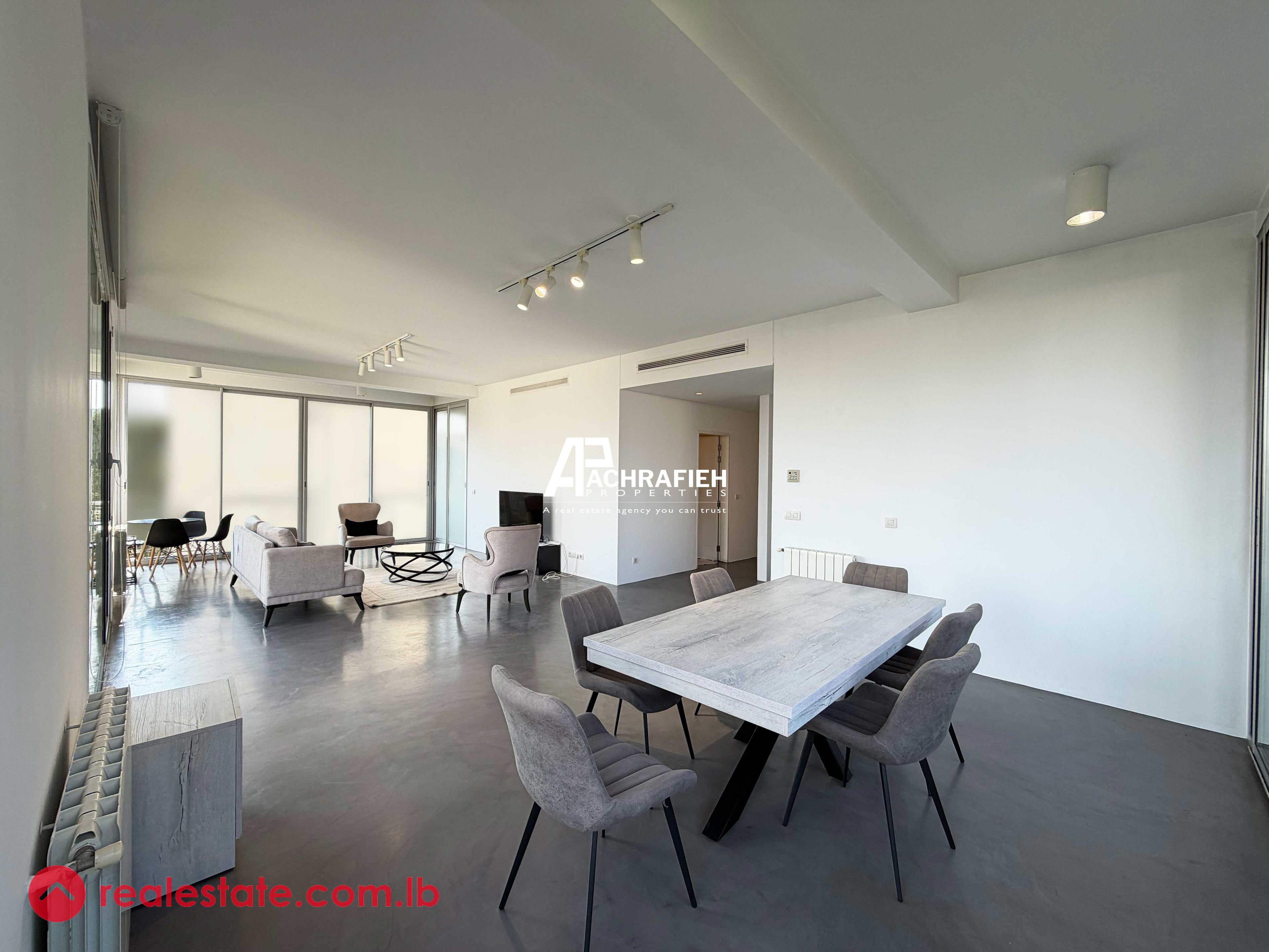 Open view | 225 Sqm | Apartment for Rent in Achrafieh
