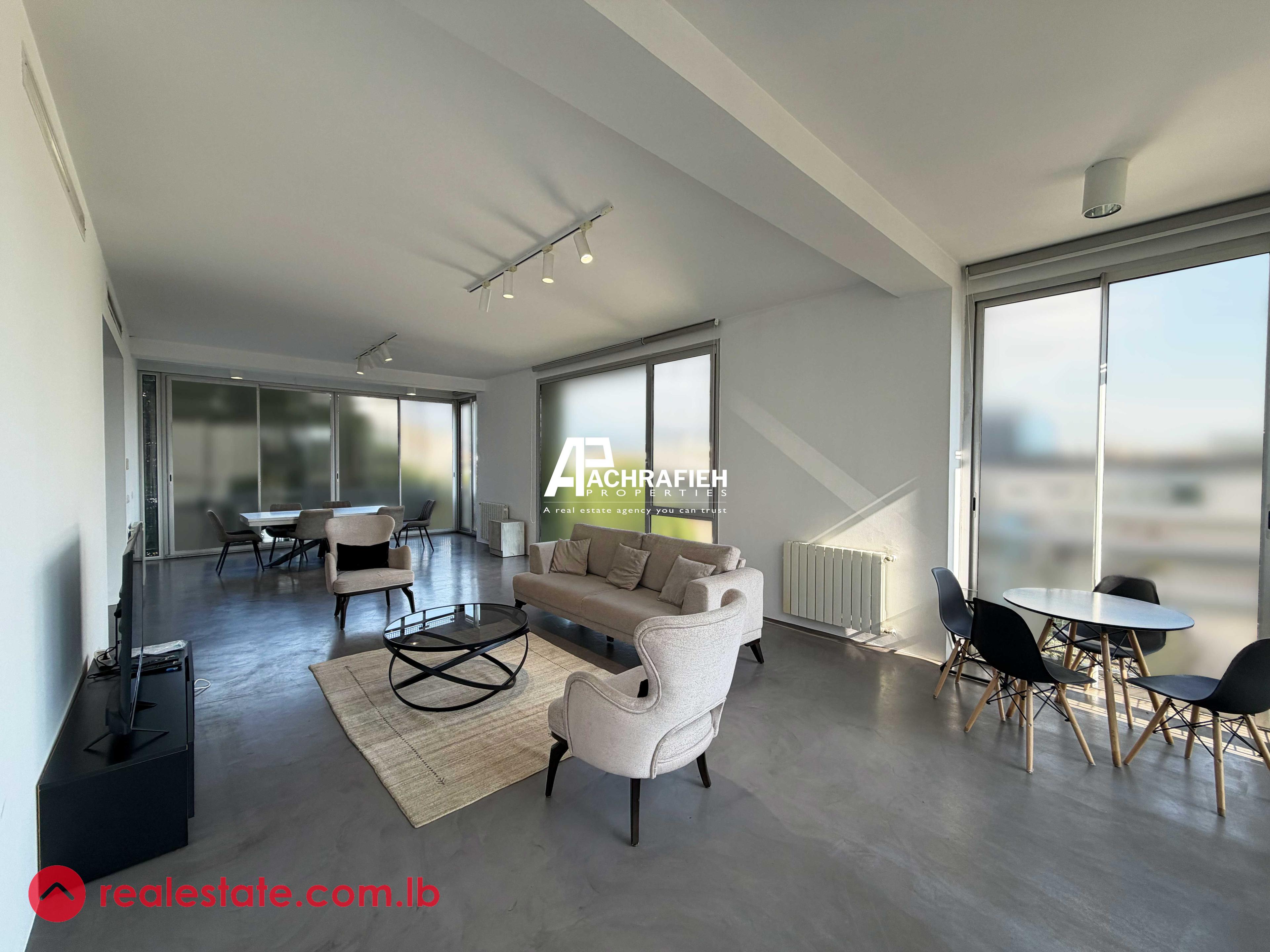 Open view | 225 Sqm | Apartment for Rent in Achrafieh