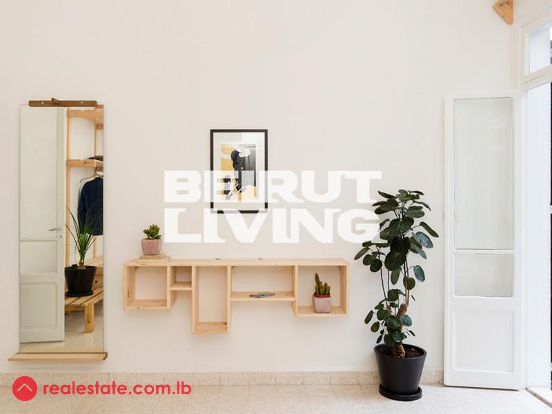 Charming Traditional Flat | Great Location | Sea View