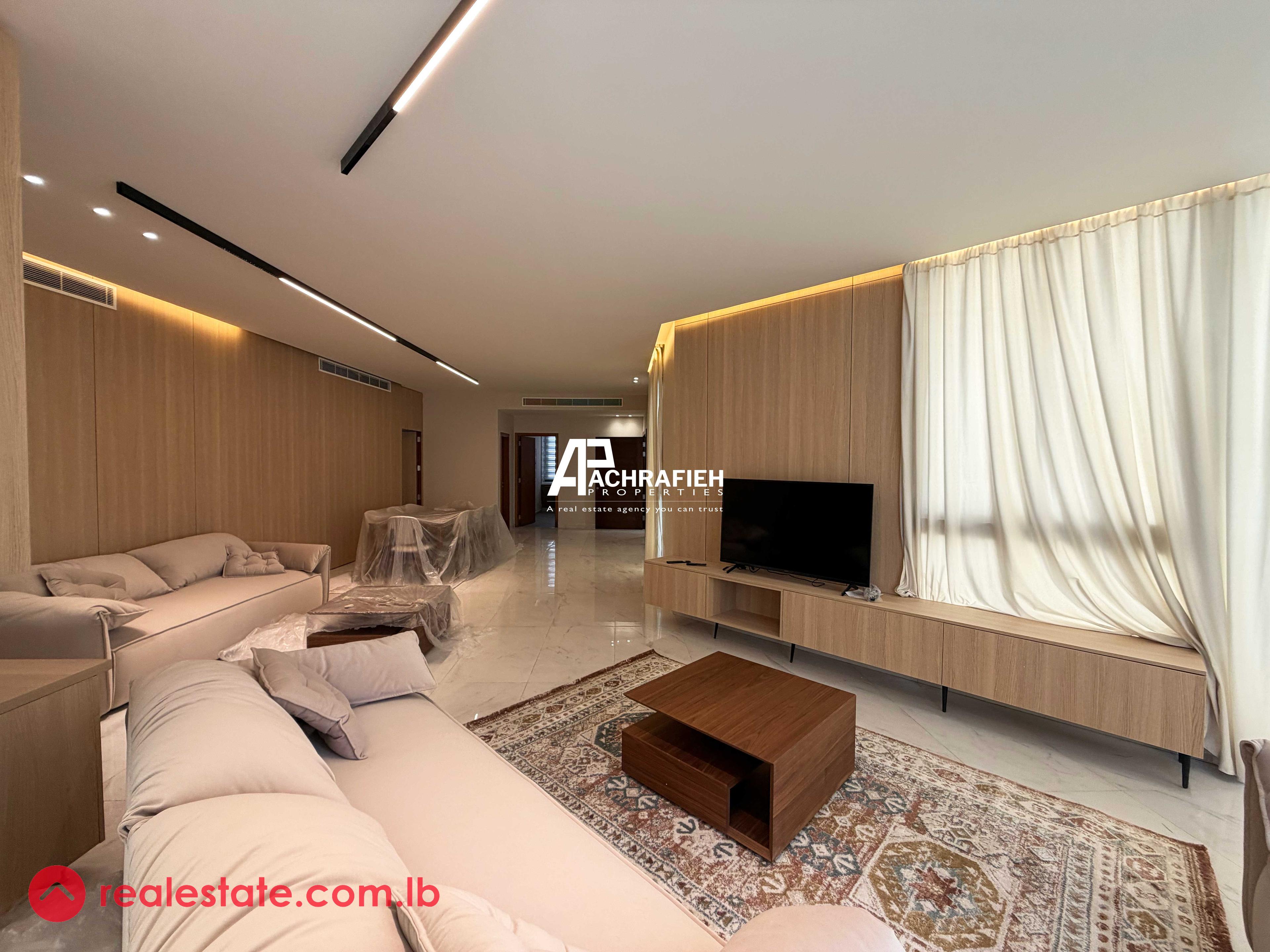 170 Sqm - Apartment For Rent in Achrafieh