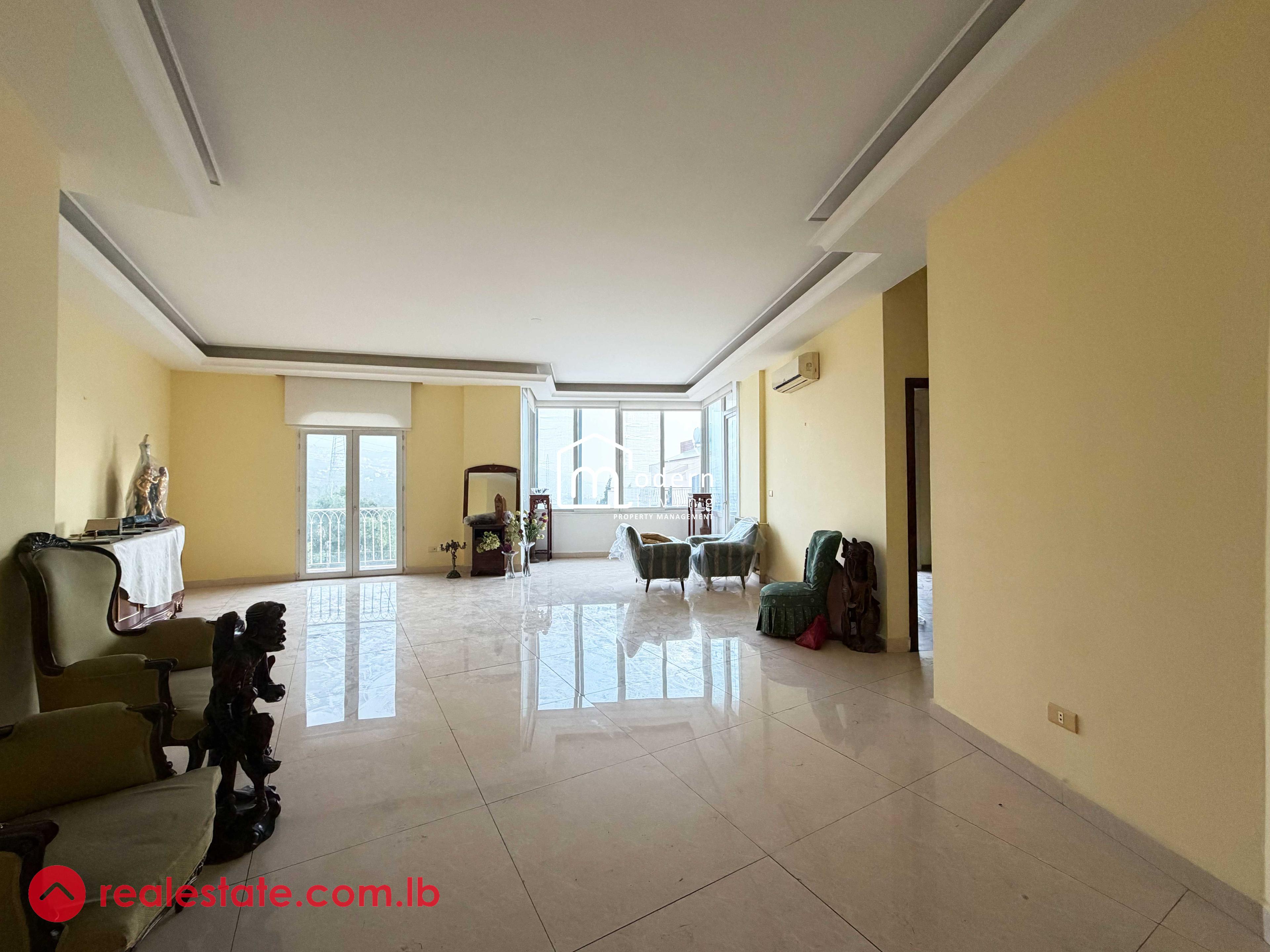 200 Sqm - Apartment for Sale in Mtayleb